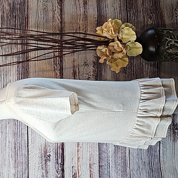 ALYA SHORT SLEEVE DOUBLE RUFFLE TIERED PULLOVER TOP - Picture 7 of 12